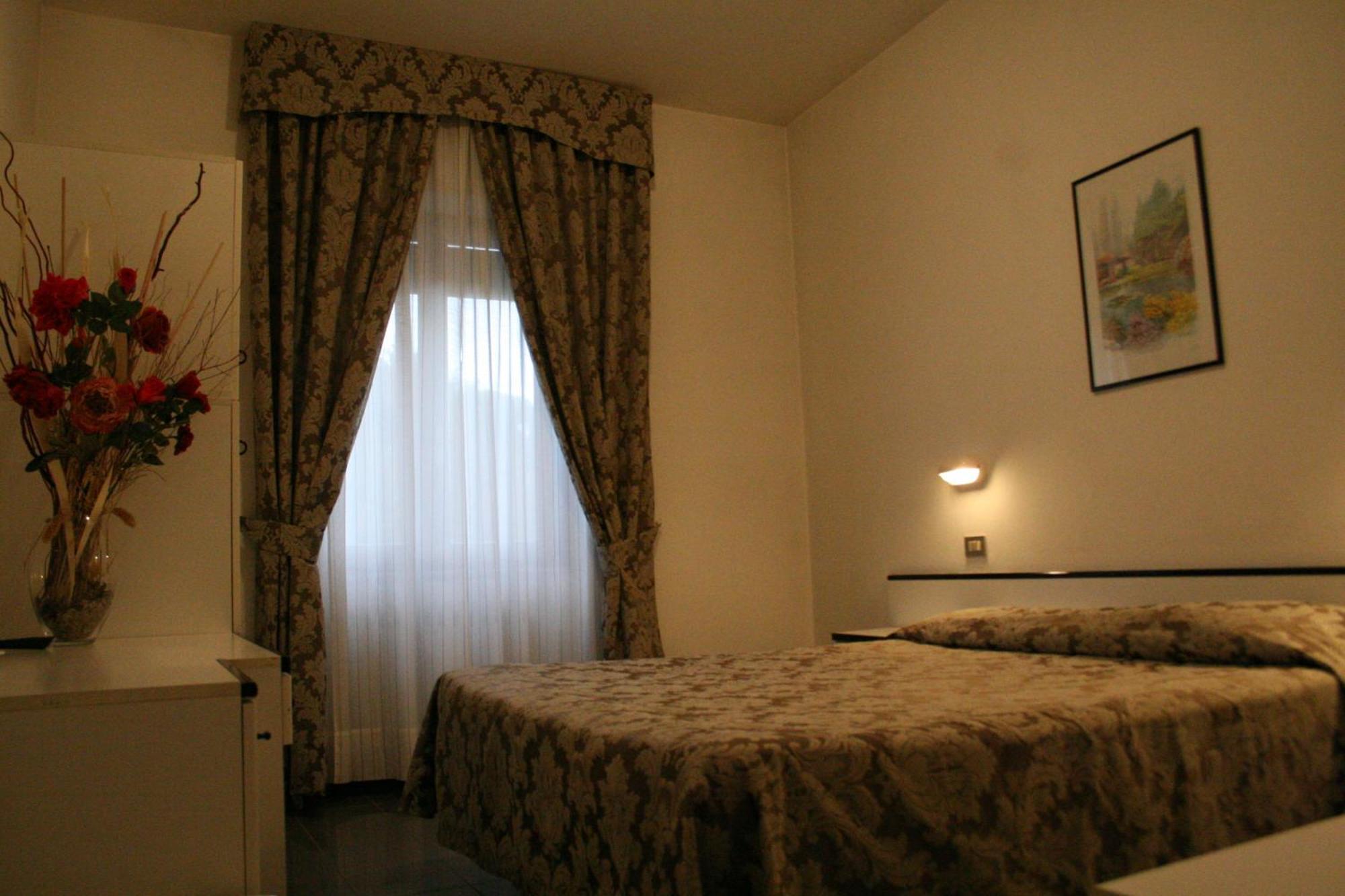 Hotel La Meridiana Anghiari Exterior photo